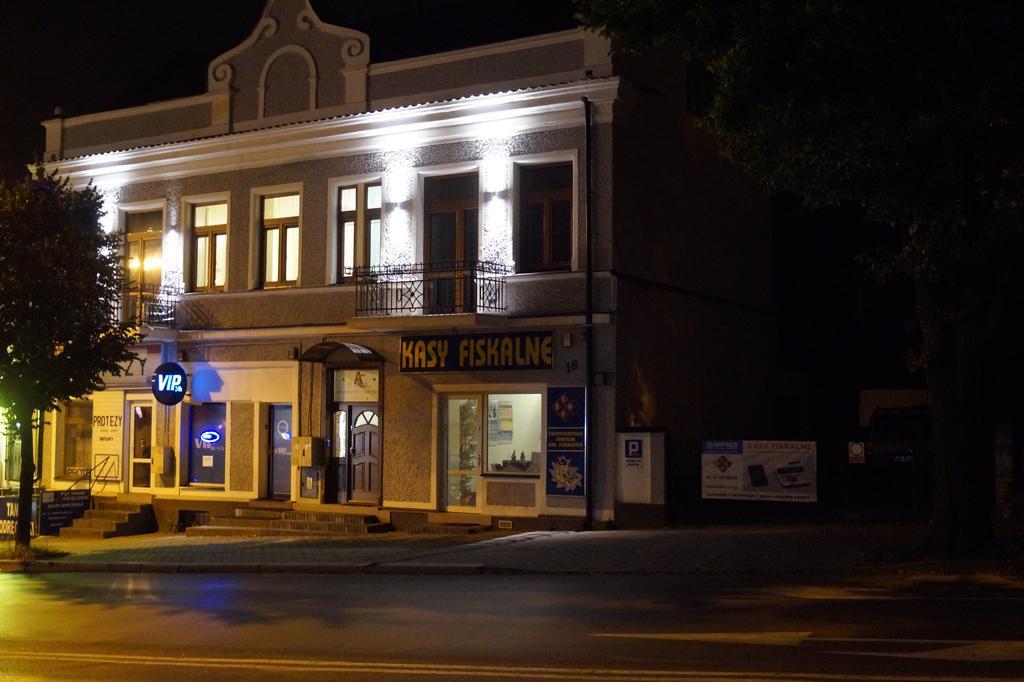 Apartamenty Ostrowiec - Pokoje Goscinne Centrum Ostrowiec Świętokrzyski Exterior foto